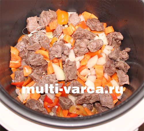 Печеня з яловичини в мультиварці. Крок другий